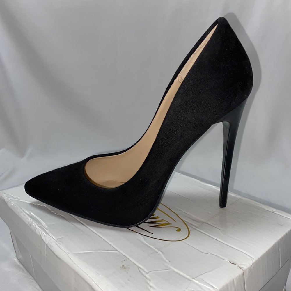 Sz 39 Faux suede black pointed stiletto heels